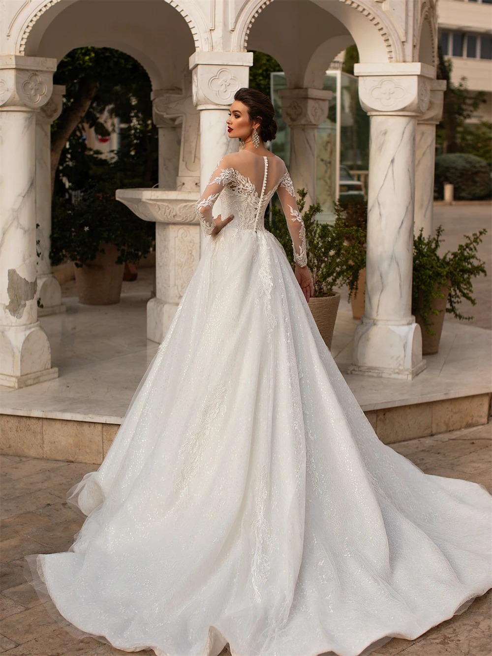 

Customized Elegant White Organza Wedding Dress Formal O-Neck Long Sleeves Bridal Gown Soft A-Line Court Train Robe de mariée