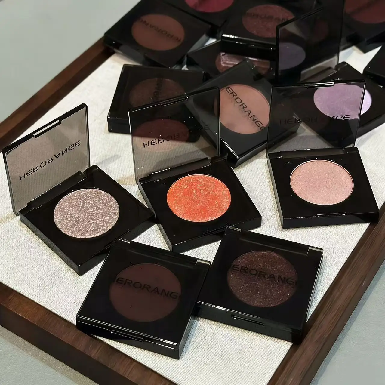 Herorange 16-Farben Lidschatten- und Highlighter-Palette Matt Schimmernd Orange Braun Rosa Champagner Wasserfest Tragbar Festival Make-up – Detail 2