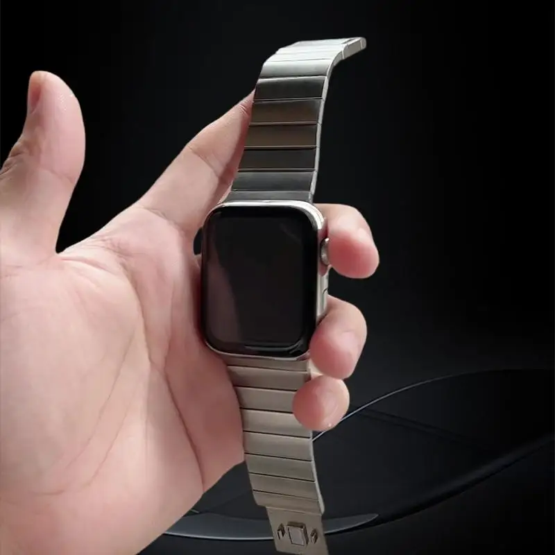 

Premium Stainless Steel Strap for iWatch Apple Smartwatch and Samsung S8 - The Perfect Combination of Style and Durability