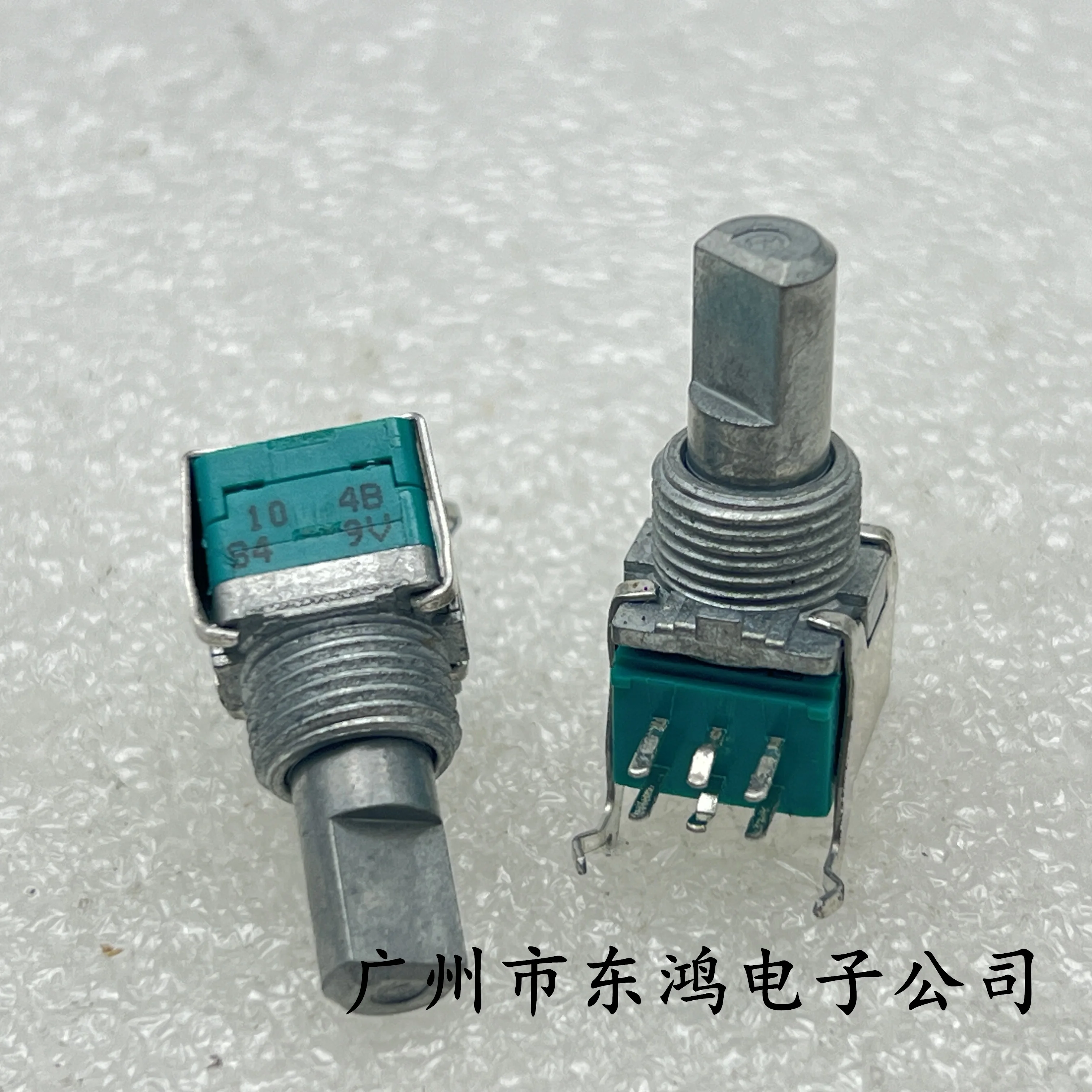10 PCS Japan 09 precision potentiometer with bracket 104B B100K shaft length 15mm