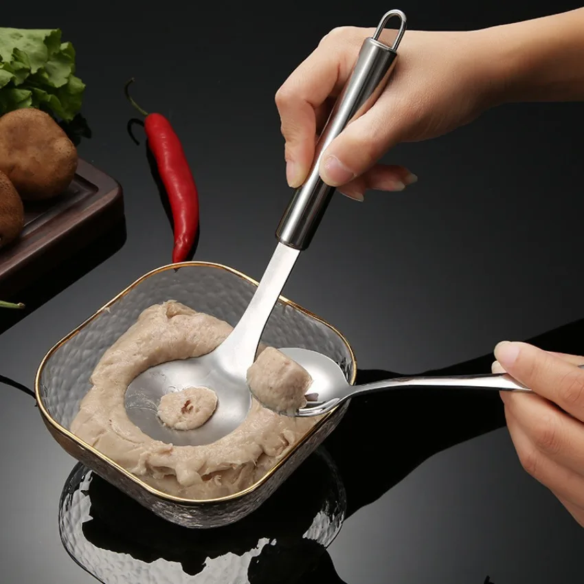 Non-Stick Meatball Maker Spoon Meat Baller with Elliptical Leakage Hole Stainless Steel Meat Ball Mold Kitchen Gadget Meat Tools