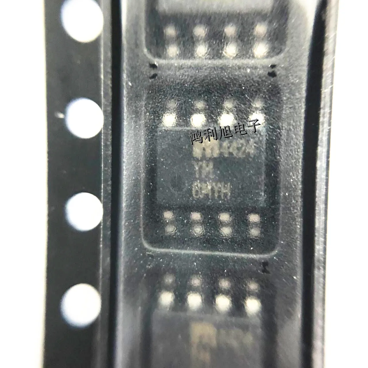 5PCS/Lot MIC4424YM MIC4424YM-TR Marking 4424YM Driver 3A 2-OUT Low Side Non-Inv 8-Pin SOIC N T/R