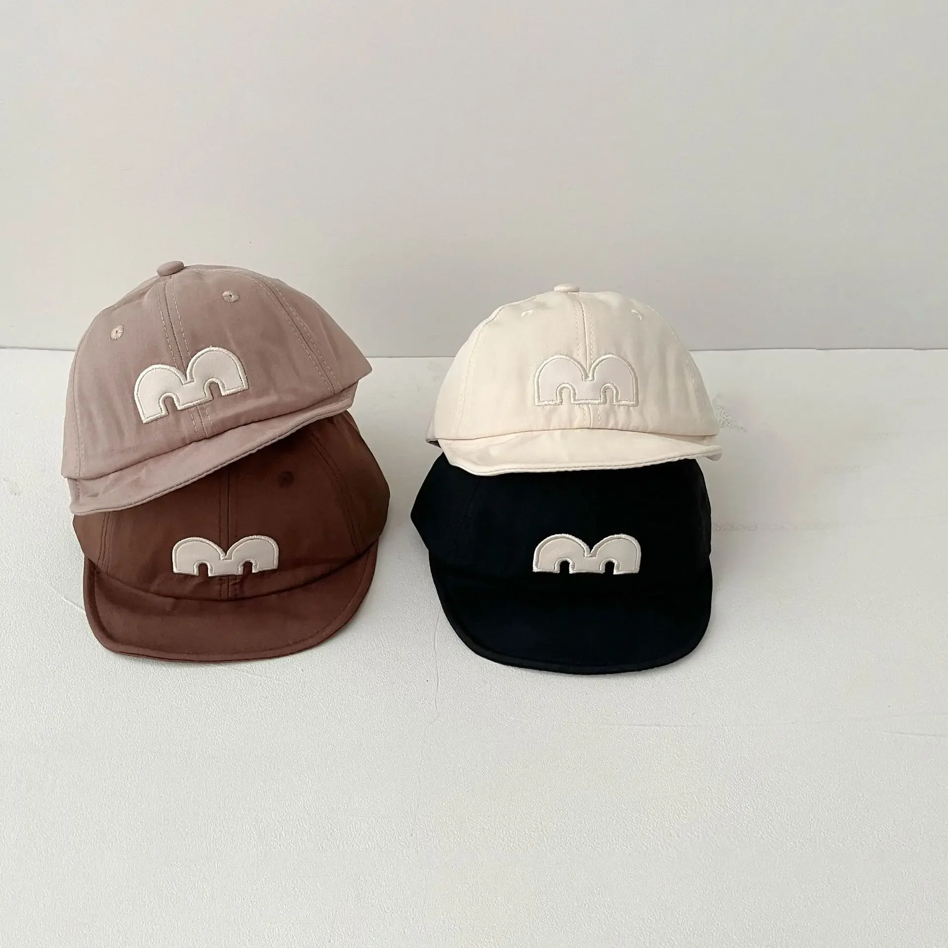 

Baby Hat Spring and Autumn 2024 Boys and Girls Baseball Cap Casual Simple Letter Printed Solid Color Kids Sweet Hat