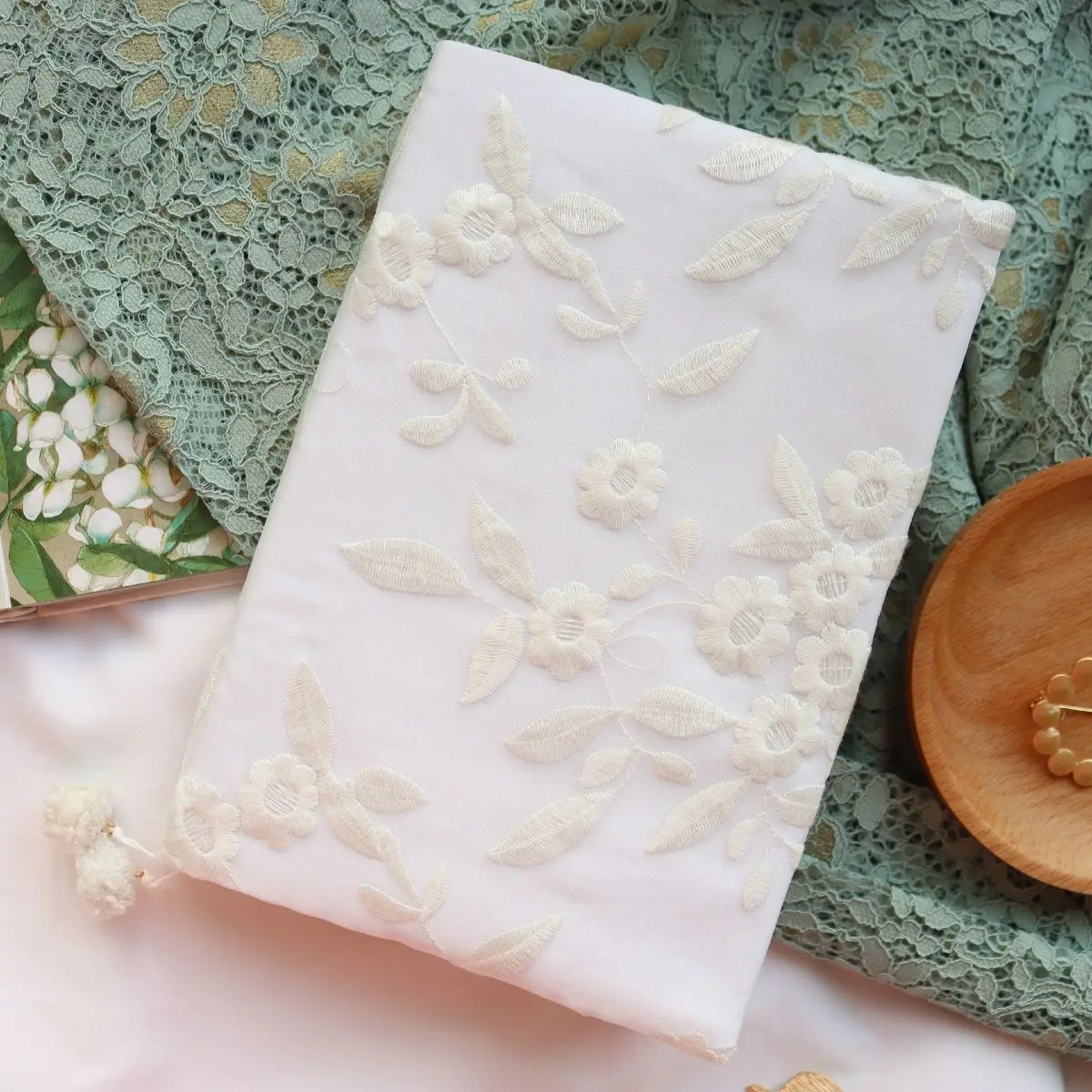 【frost flower】Original Handmade A5A6 Notebook Covers Protector Book Sleeve Crafted Fabric Products Diary Cover，in Stock