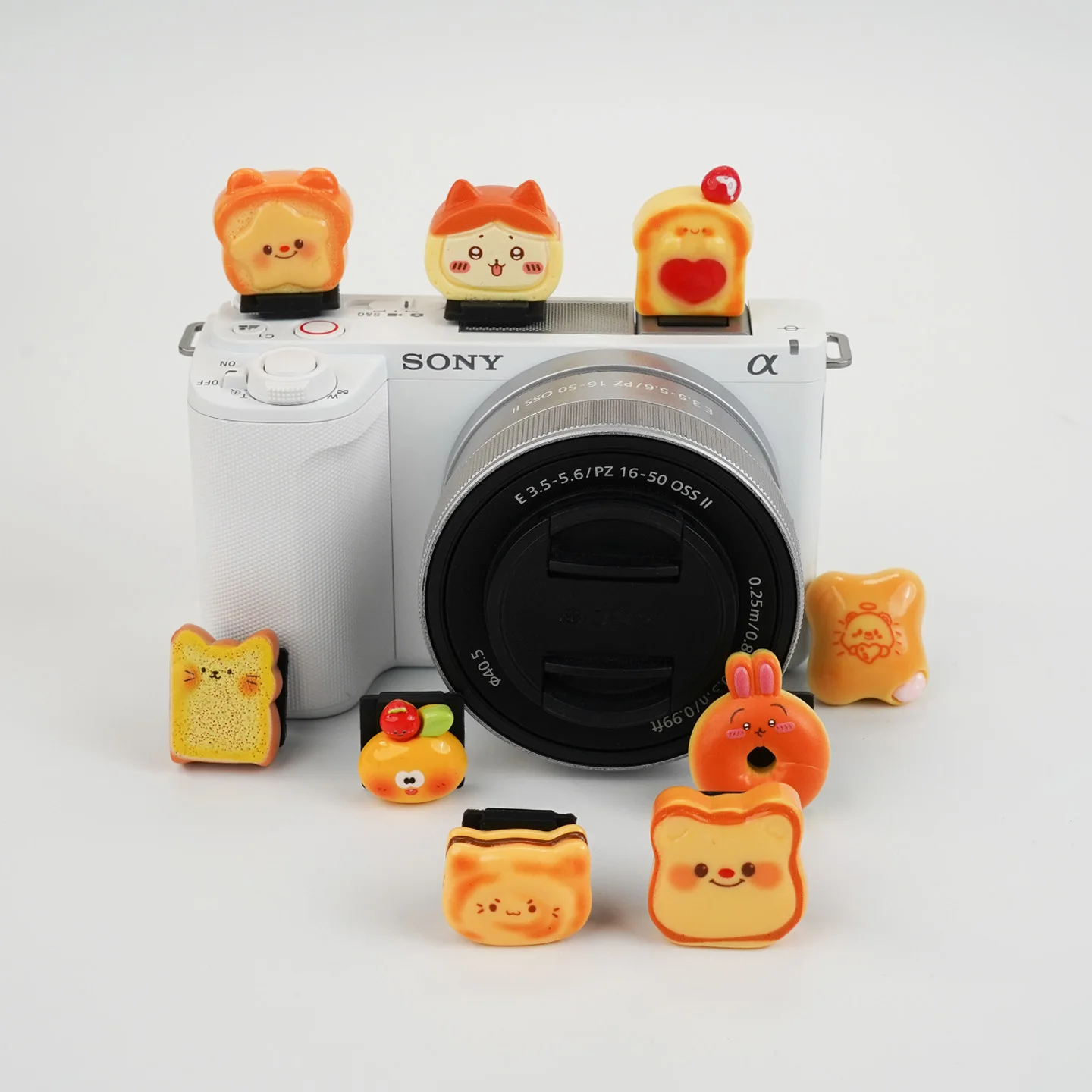 Kawaii Hot Shoe Cover for Canon R100 Sony A6400 Nikon Z50 and Fujifilm Xs20 Camera Decorative Accessories Dust Cover