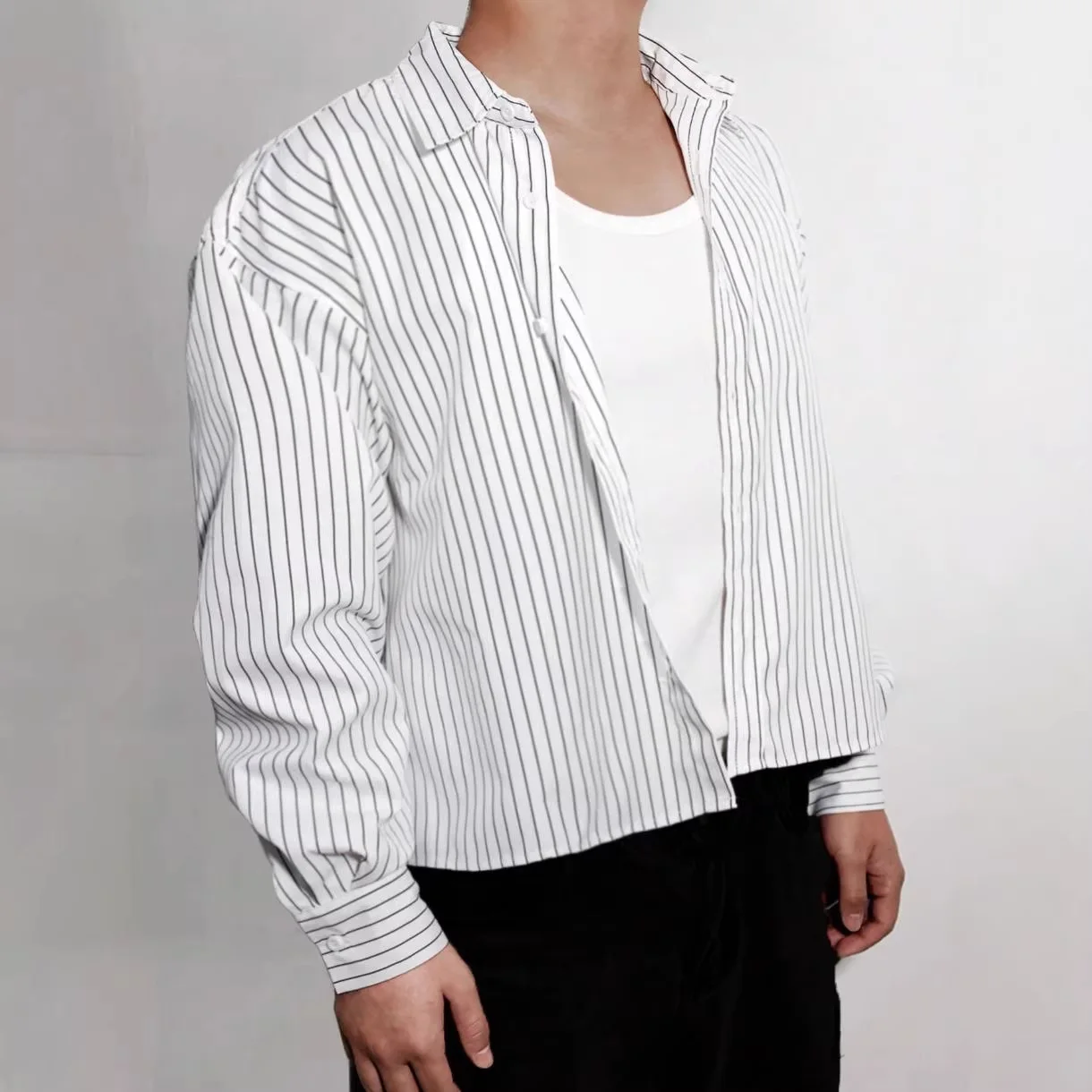 2026 Tops Korean Style Men's Casual Simple Striped Cropped Shirt Fashion Streetwear Male Hot Selling Long Sleeved Blouse White