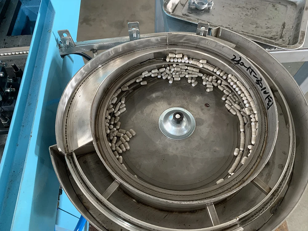 Made in China Fully automatic drilling machine for tapping holes with automatic loading