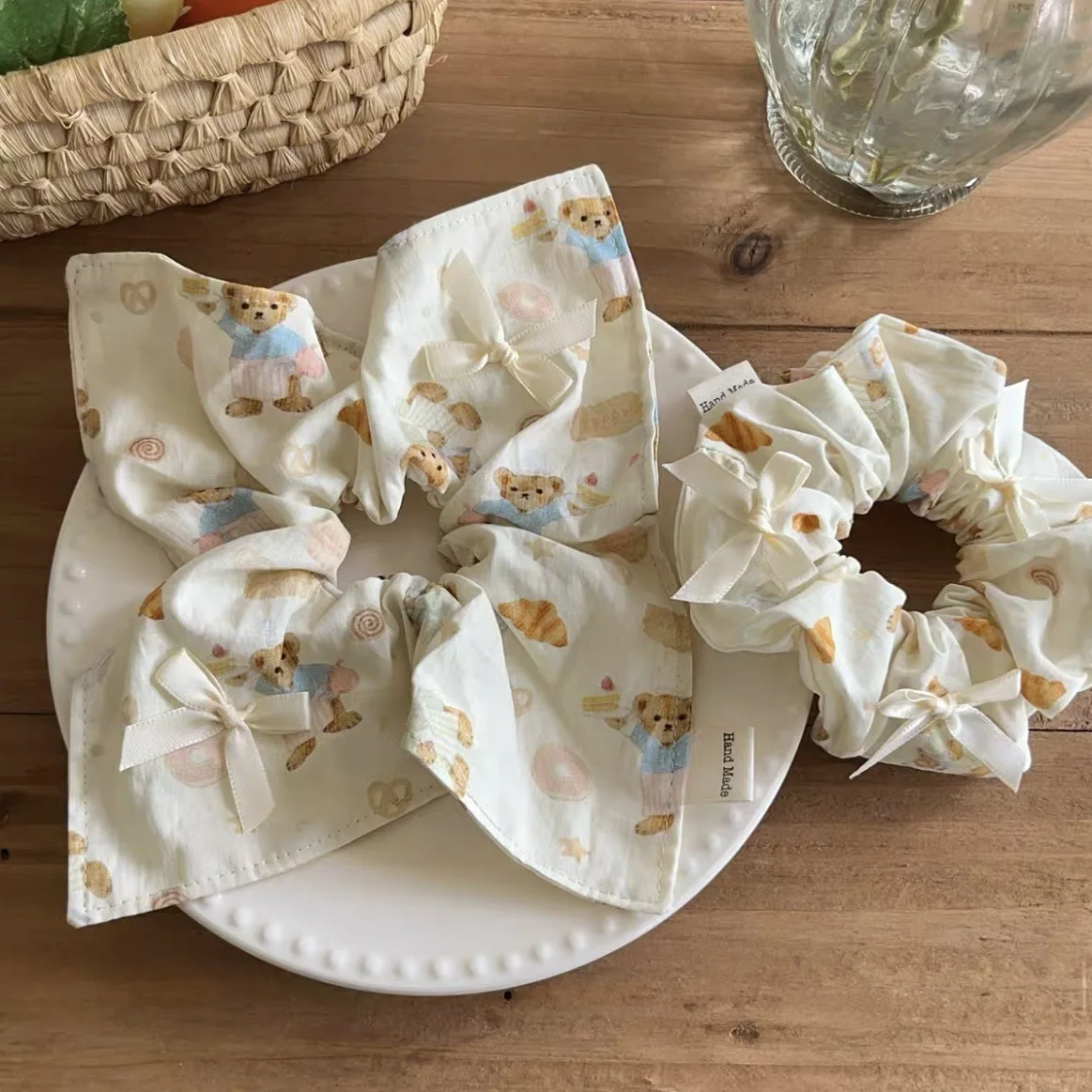 Niedlicher Bären-Haargummi für Damen, gelbes, mit Schleife gebundenes Taschentuch, Dickdarm-Haarband, Pferdeschwanz-Haargummi, süßer Stil, Haar-Accessoire