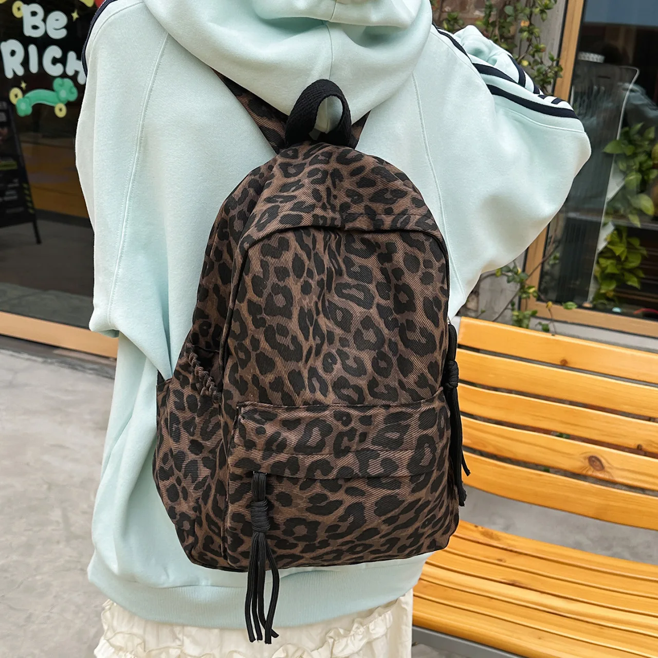 Leopard Print Women Backpack Large Capacity Schoolbag for Teenagers Girls Backpack Travel Canvas Bagpack Weekend Short Trips