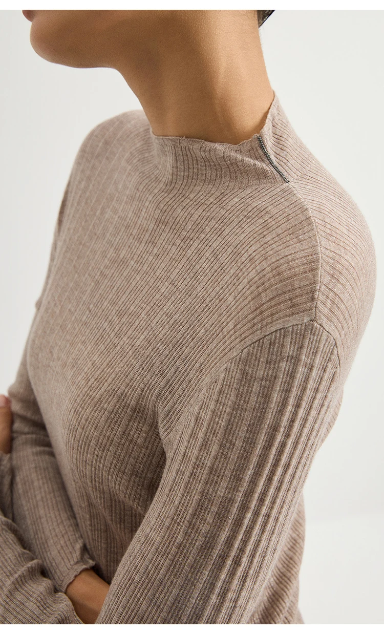 BL3621732 Damen-Pullover mit Stehkragen aus Wollmischung, Lurex, gerippt, langärmelig, mit Wellenkragen, seitlicher Kette und metallischem Glanz für den Herbst – Detail 9