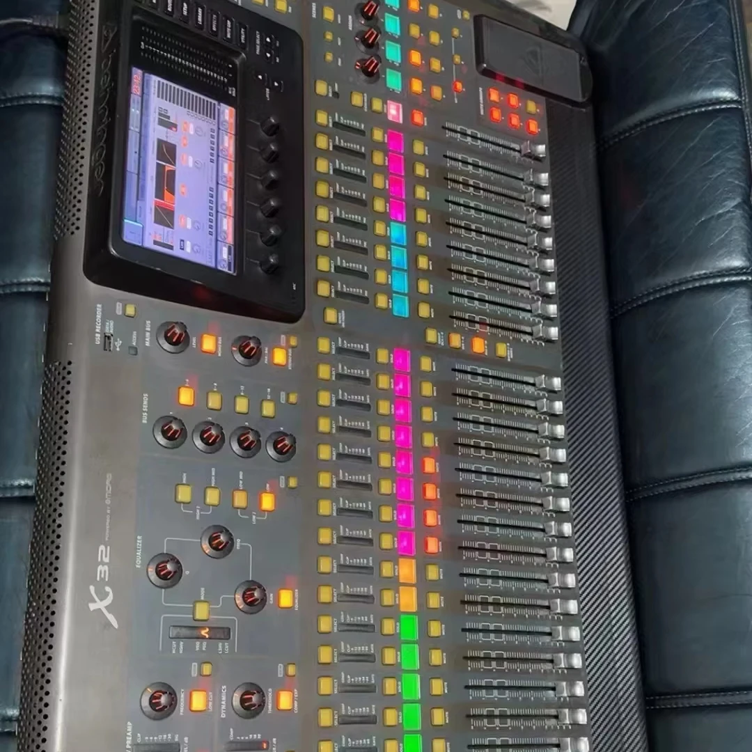 Secondhand Professional 32-Channel X32 Digital Powered Metal Music Console Mixer with Surround Sound