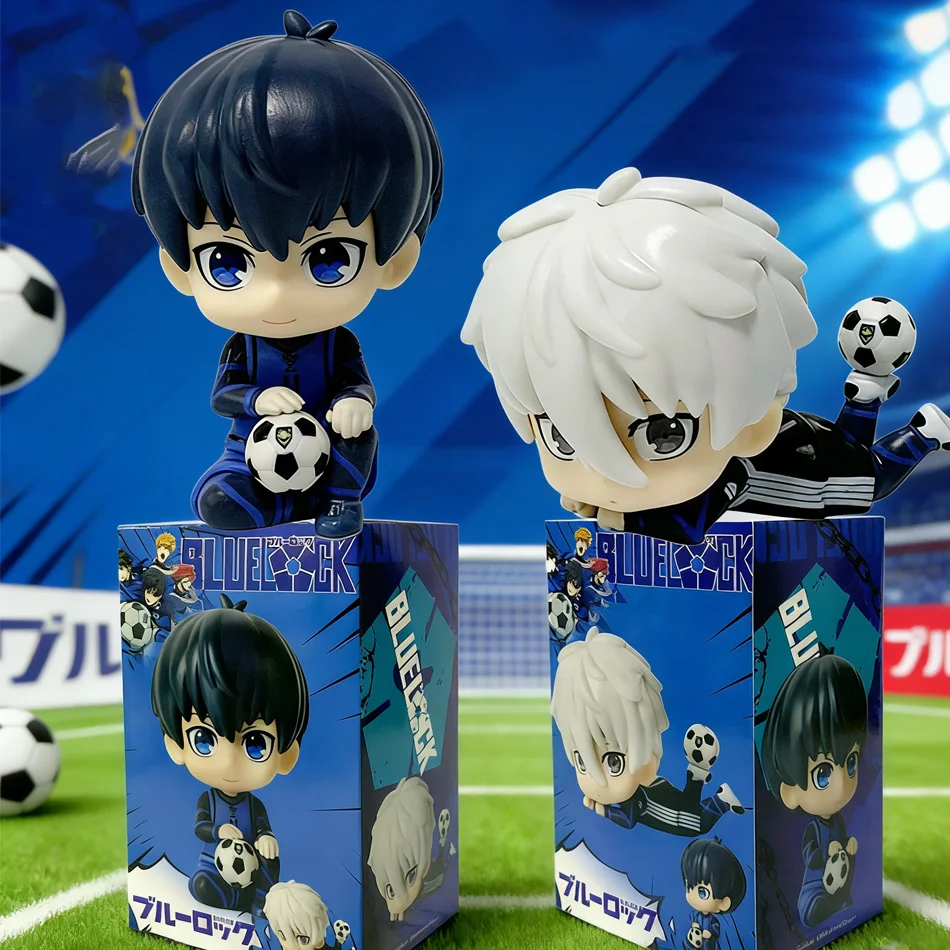 블루 락 카와이 나기 이사기 이사기 요이치 앉아있는 액션 피규어 인형 테이블탑 모델 애니메이션 주변 창의적인 생일 선물 장난감