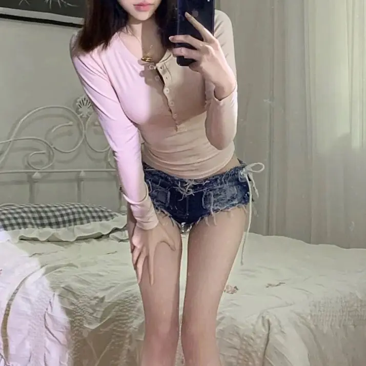 ผู้หญิงสไตล์ใหม่ Spliced ปุ่มกระเป๋าซิป DENIM สาวร้อนสีน้ําเงินเข้มไนท์คลับต่ําเอวกางเกงขาสั้น