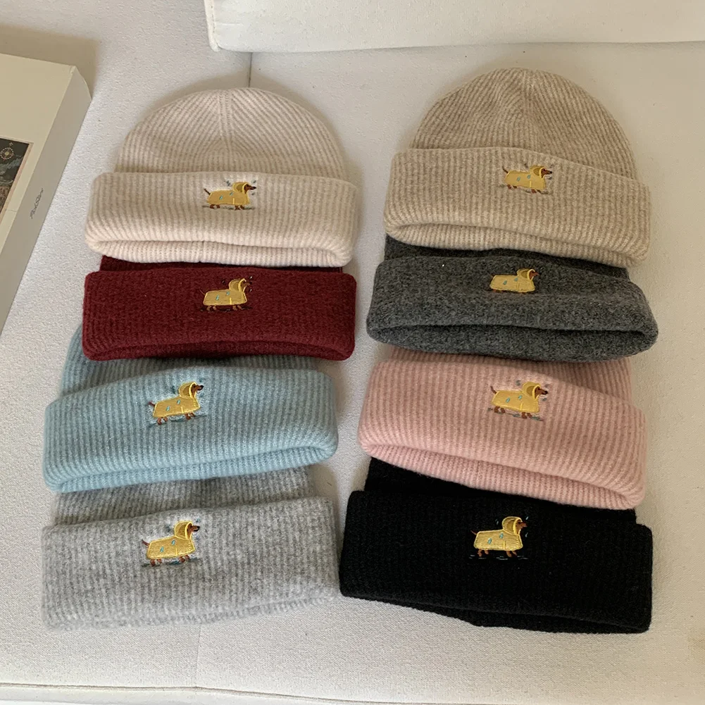 outono-inverno-chapeus-para-mulheres-filhote-de-cachorro-bordado-gorro-de-malha-protecao-de-orelha-a-prova-de-frio-pulover-chapeu-manter-quente-bone-folgado