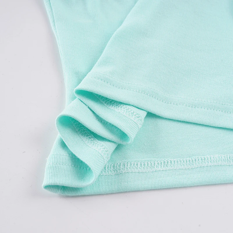 SUCHCUTE Damen Y2K Wickel-Oberteil mit V-Ausschnitt und langen Ärmeln, geraffter Brustbereich, vielseitig kombinierbar, schmal geschnitten, einfarbig, kurzes T-Shirt, Vintage-Streetwear, Basic-Oberteil. – Detail 8