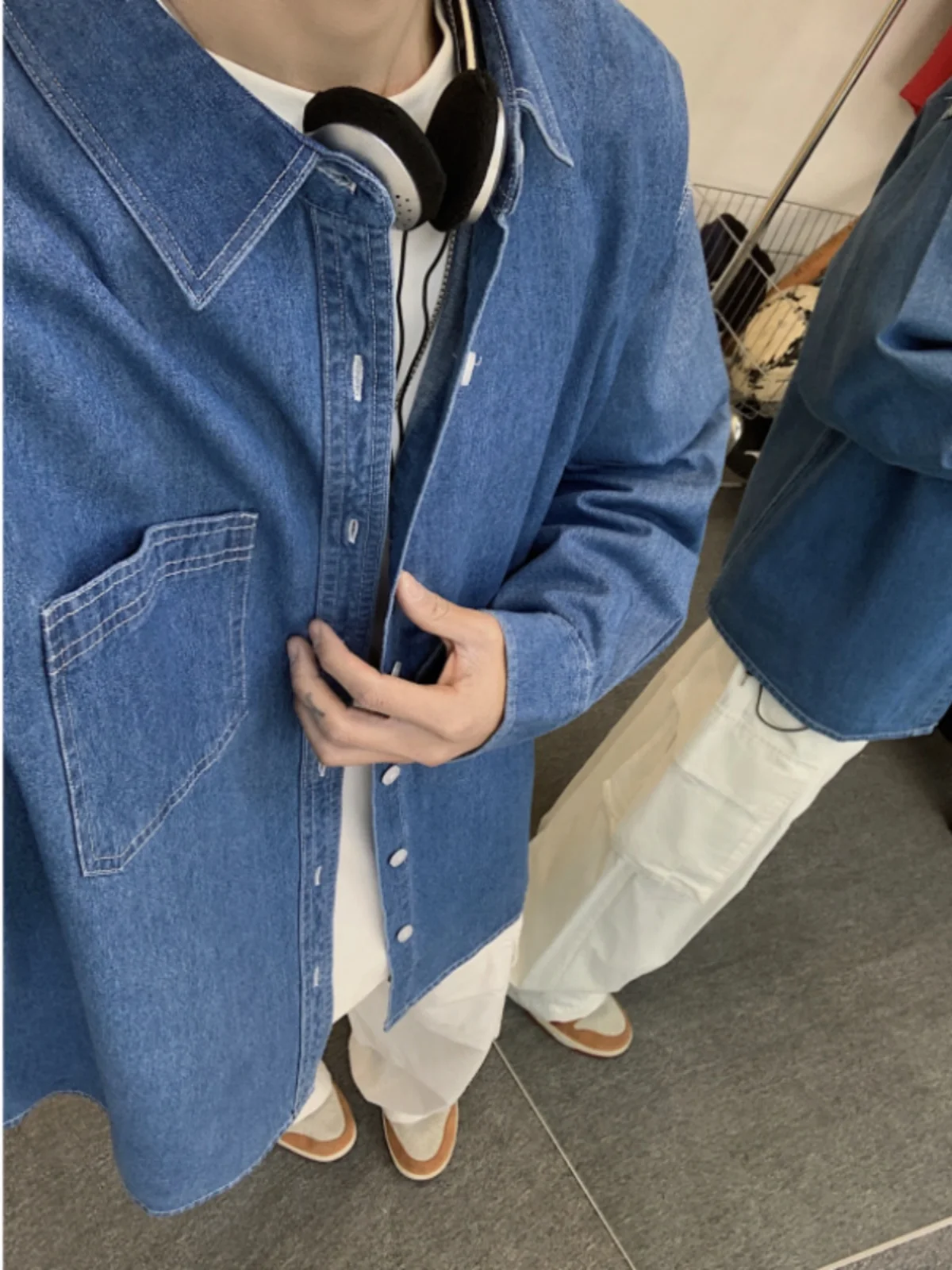 

Light Blue Long Sleeve Men's Denim Shirt Trendy Cityboy Style Casual Outerwear for Teenagers Spring Season Fashionable