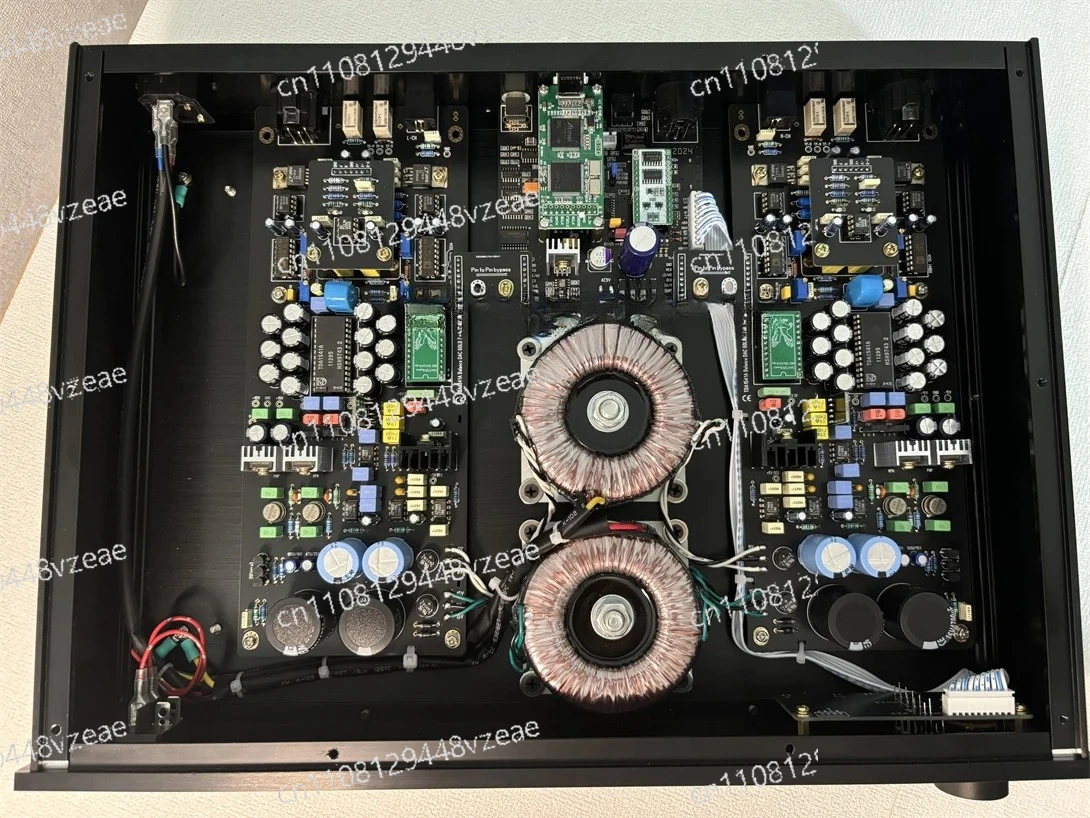 

2 SAA7220PC + CS8412, поддержка внешнего тактового сигнала. Высококачественный цифровой декодер TDA1541 * 2