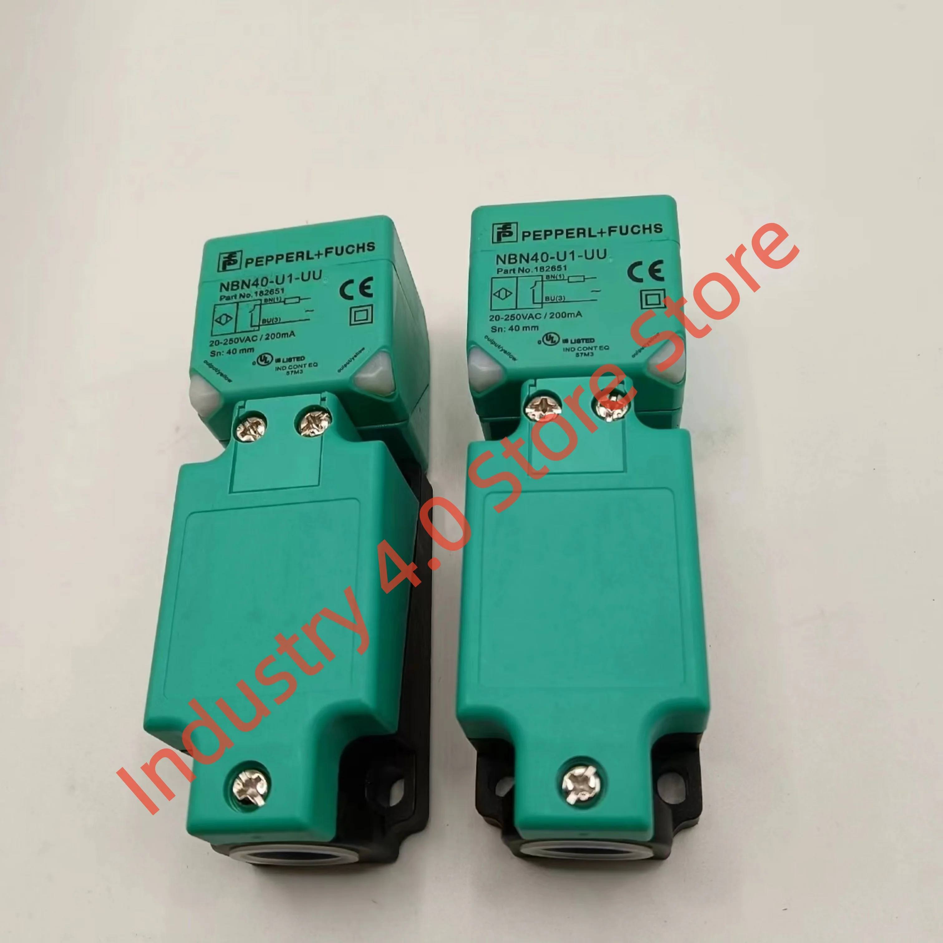 NBN40-U1-UU Nuevo sensor NJ6-F-E2 original