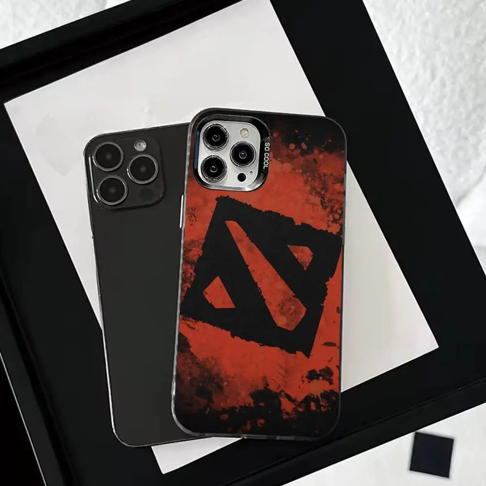 حافظة هاتف D-Dota 2 الرائعة لهاتف iPhone 16,15,14,13,12,11,Mini,Pro,SE,MAX غطاء أبيض غير لامع مقاوم للصدمات