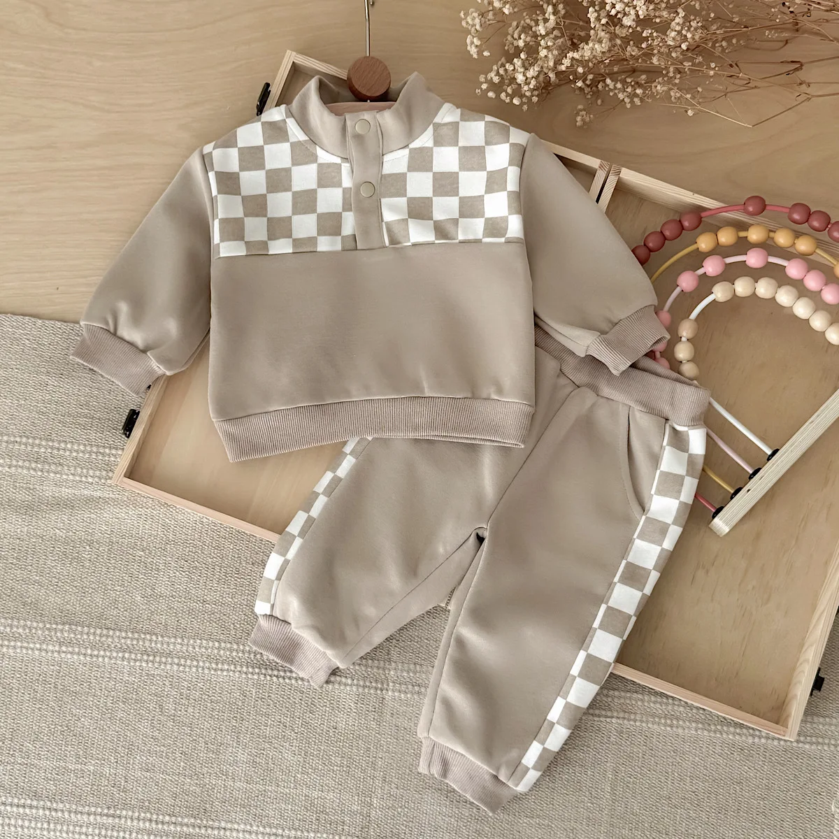 Casual Infant Half‑Button Checkered Splice Top, Spring Autumn Baby Boy Khaki Cuffed Sweatpants 2Pcs Set