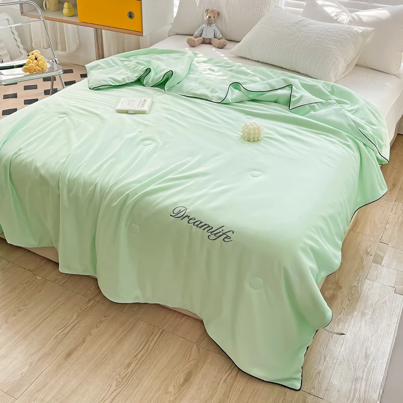 Green Washed Silk Summer Quilt Embroidery Smooth Ice Cooling Comforter for Bed Silky Solid Blanket Soft Cool Summer Comforter