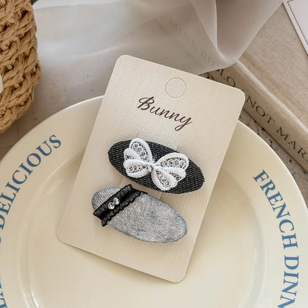 New  Silver Bow Hair Clips Kids Hair Clips Sweet Cute Baby Girls Bangs Side Clip Hairpins Headwear Kids Hair Accessories