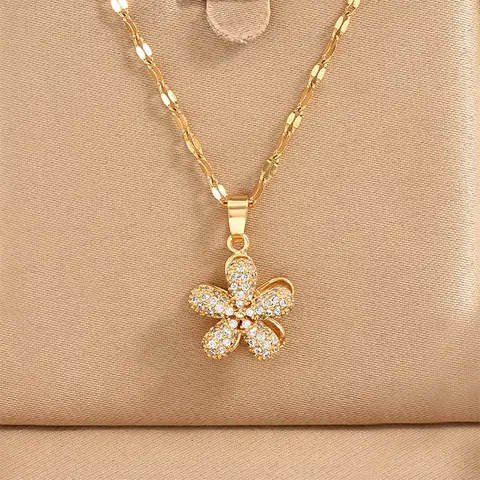 Cute and Compact Rotating Flower Pendant Stainless Steel Necklace Provides Women with Creative Jewelry To Relieve Stress
