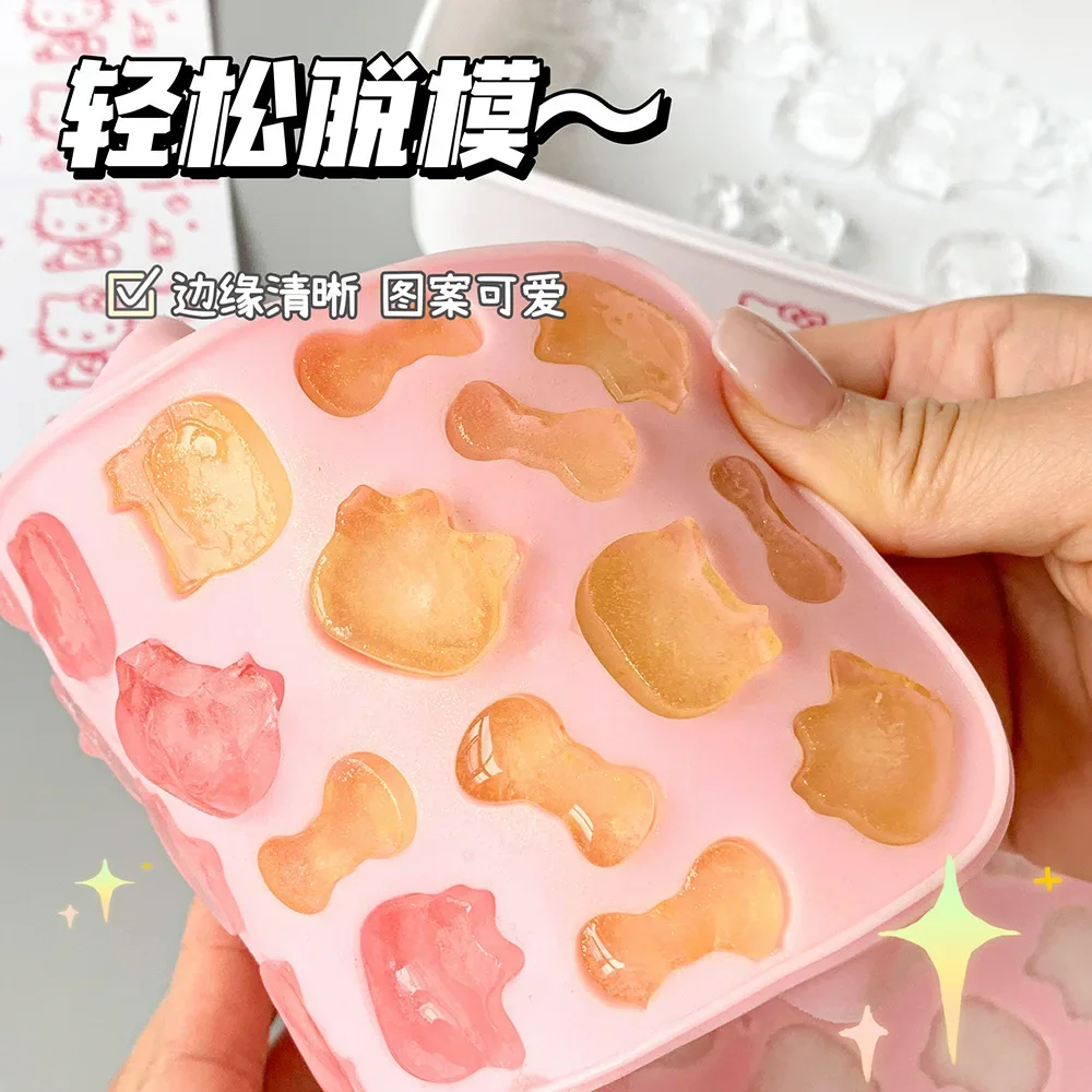 Sanrio Hellokitty home-made ice artifact sealed with lid mini ice mold silicone ice tray ice storage box press ice box ice maker view 5