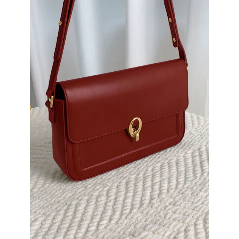 Simple Vintage Red Bag Light Luxury Single Shoulder Fashion Wedding Bag 2023 New French Niche Texture High-End Underarm Pack Pop