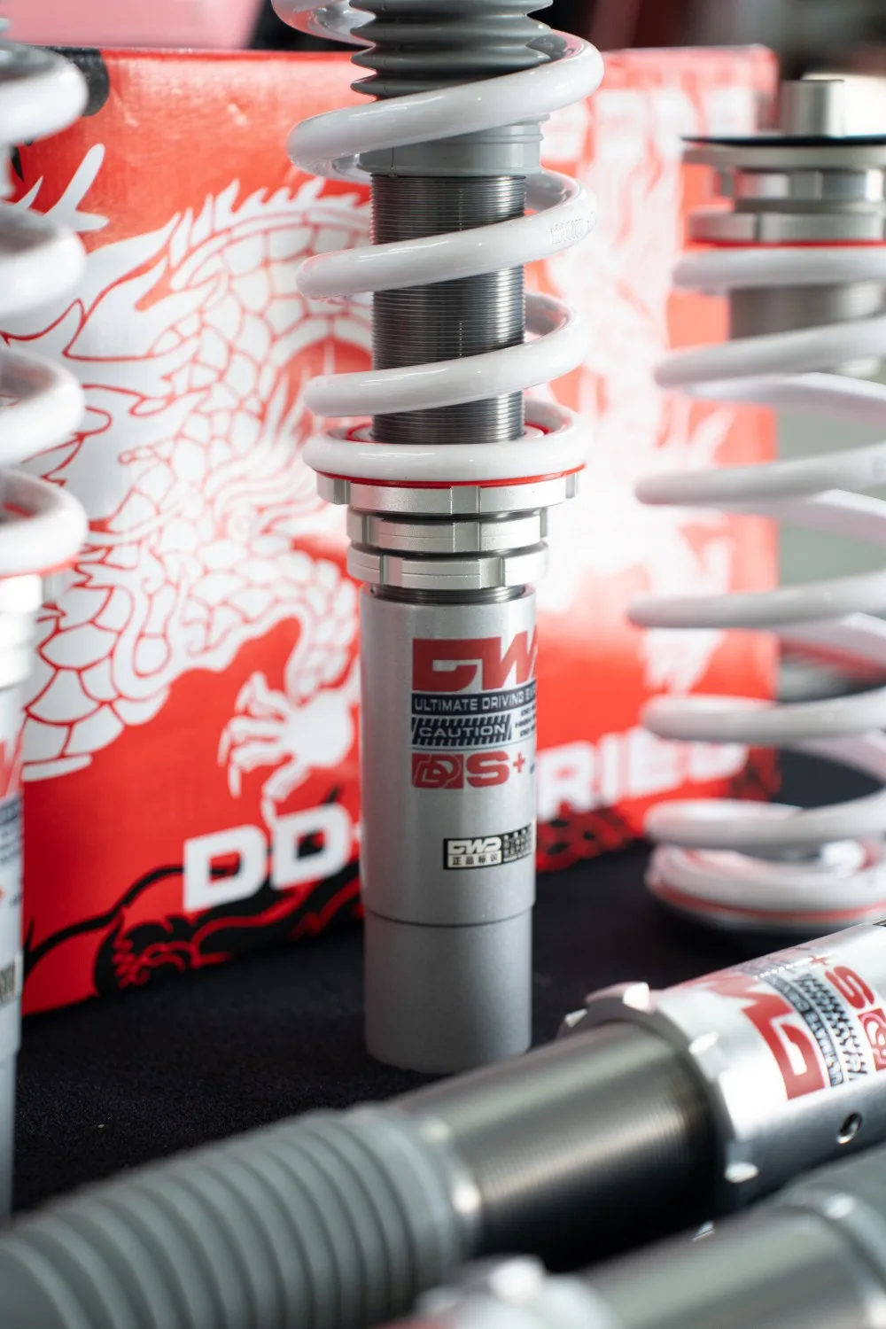 DWD AUD034 Wholesale Adjustable Damping Mono-tube Coilovers Kits Shock Absorber Vehicle Parts for Audi S5 B8/8T 08-17