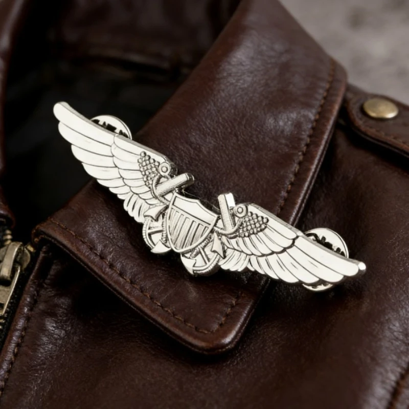 U.S. Army Wings Pin Military Pilot Metal Wings Badge U.S. Command Pilot Goledn Badge Costume Decoration Pin