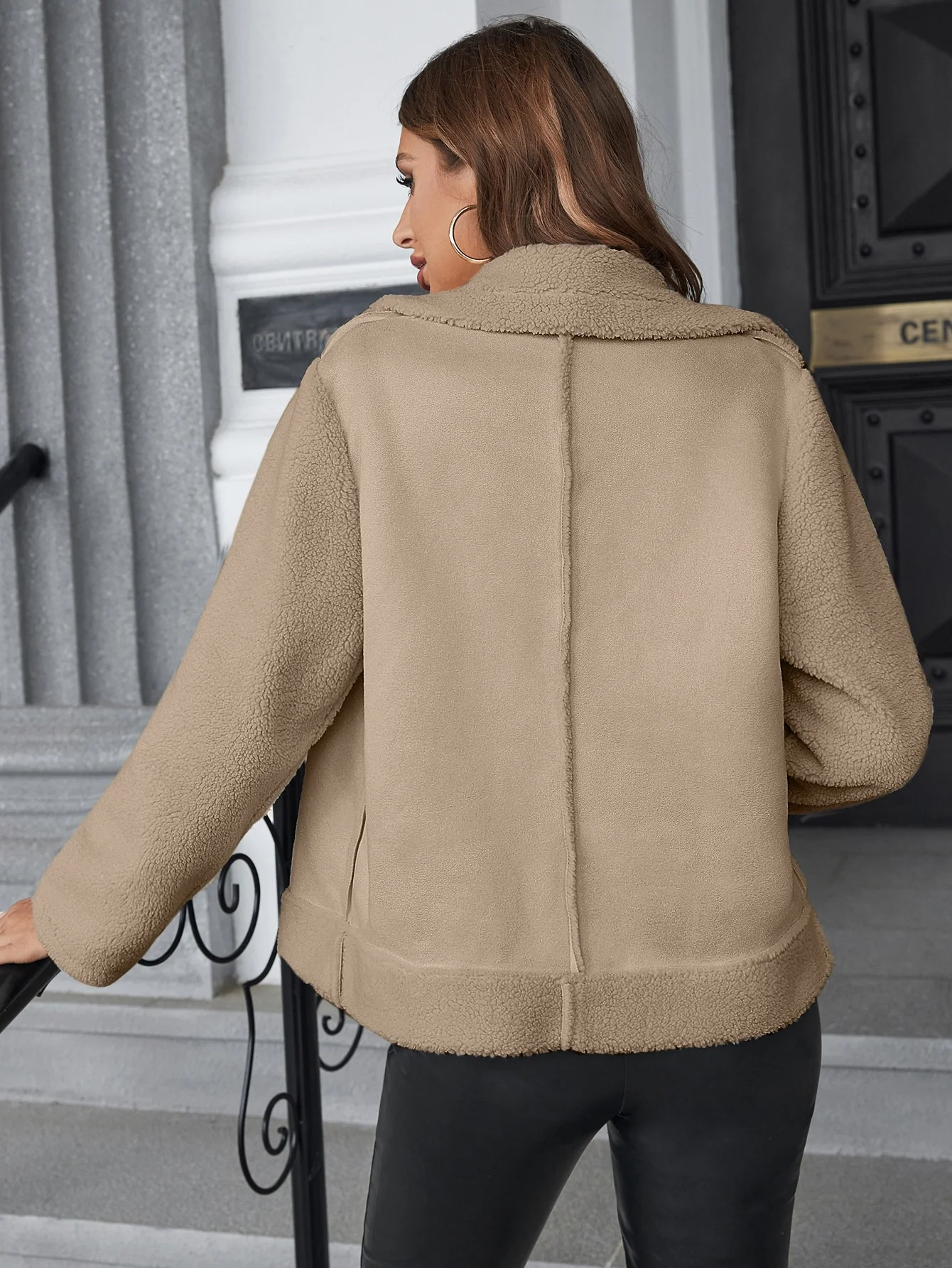 معطف قصير نسائي عصري من القطيفة سترة شبابية ملابس خارجية غير رسمية لخريف وشتاء 2025 عصري #3