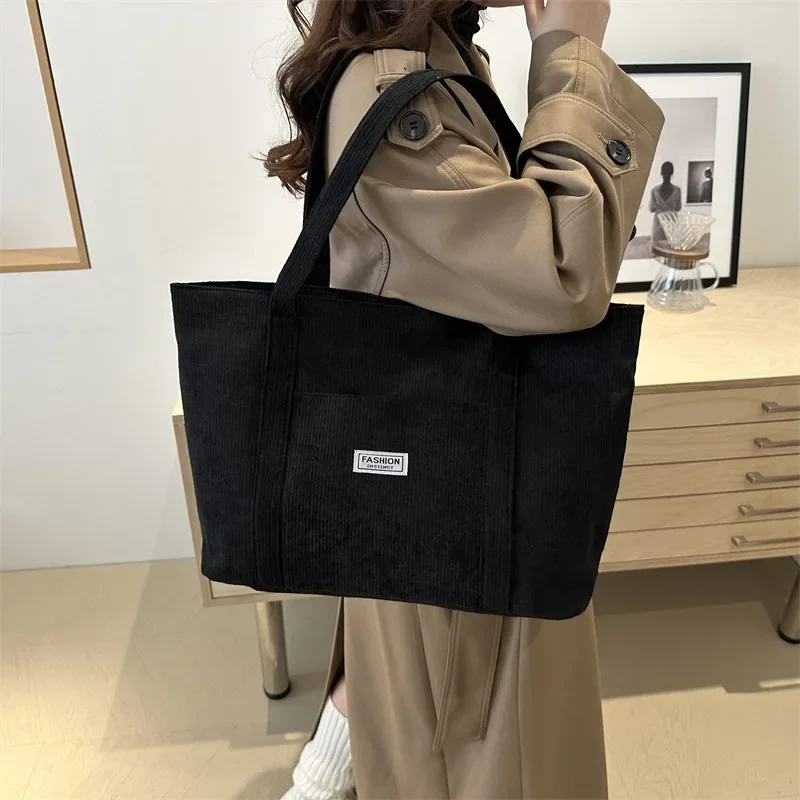 Large Capacity Velvet Cloth Bag Women's 2024 New College Student Shoulder Handbag Commuter Tote Bag