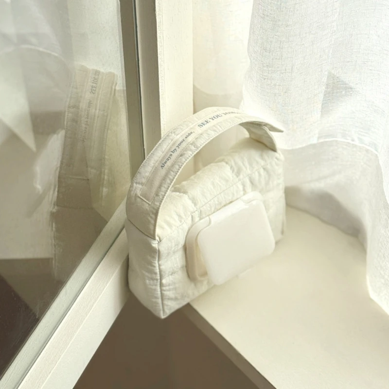 J15U Breathable Reusable Wipes Container Compact Design for Strollers and Car Seats