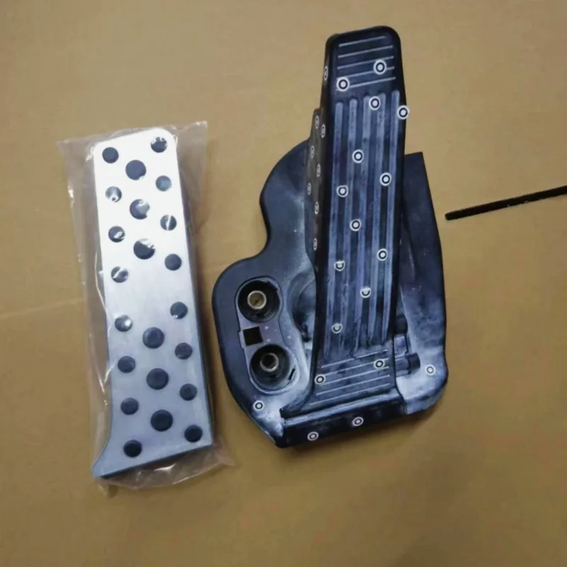 

For Toyota Alphard Vellfire 40 Series 2024 Automotive Accelerator Pedal Aluminum Alloy Or Brake Pedal Manual Accelerator Pedal