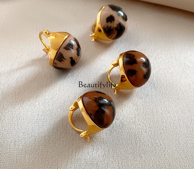 Retro temperament Maillard coffee leopard print ball earrings autumn and winter fashion light luxury stud earrings