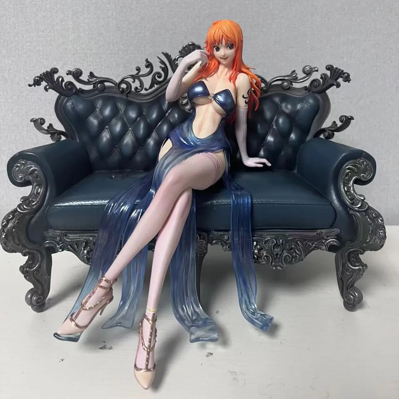 One Piece Anime Girl Figures Suit Thug Series Sofa Nami Dual Head Interchangeable Doll Model Figurine Kids Toys Gift Accessories