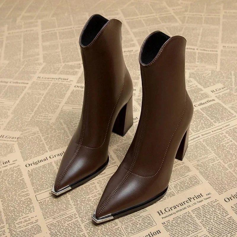 Otoño Invierno Mujer Botines de tacón alto moda cremalleras traseras zapatos de punta puntiaguda estilo callejero banquete fiesta Botas cortas Mujer