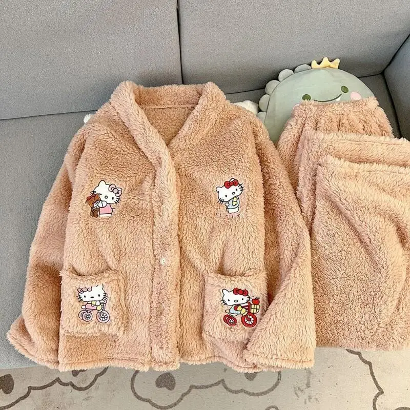 

Женский пижамный комплект Sanrio Hello Kitty, одежда для сна, плюшевый материал из кораллового флиса, для зимы, домашняя одежда, милый, мягкий, толстый, теплый, модный