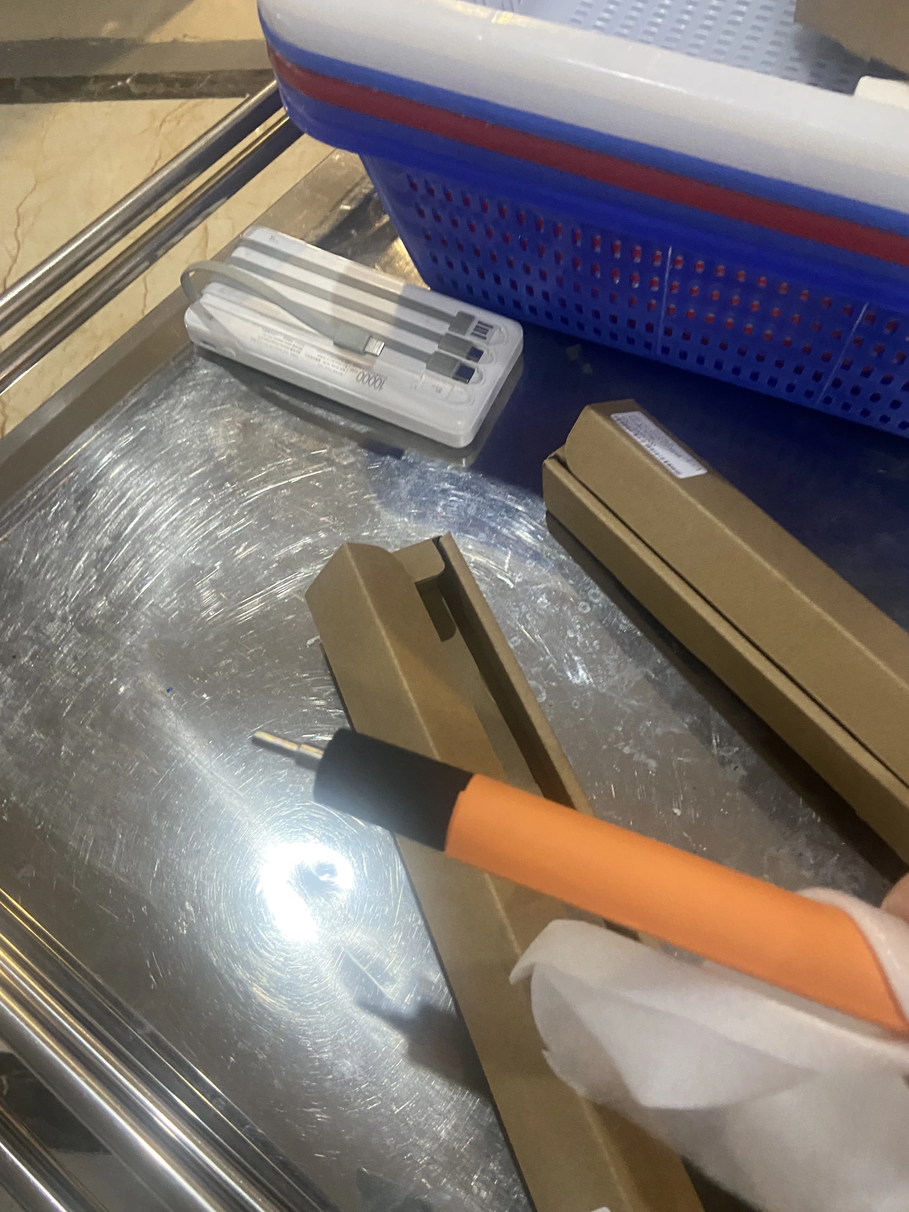 

1 шт. оригинальный новый RM1-4445 RM1-4445-000CN переносной ролик для HP CM1312 CP1525 CP1518 CP1215 1215 CM1415 M276 M251 CP151