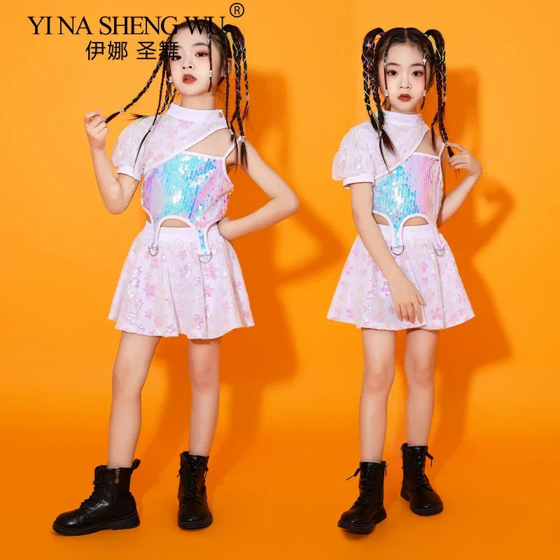 

Танцевальный костюм для девочек, комплект из 2 предметов, сверкающий топ с пайетками, юбка в стиле хип-хоп, джаз, уличная танцевальная одежда для соревнований, наряд для шоу