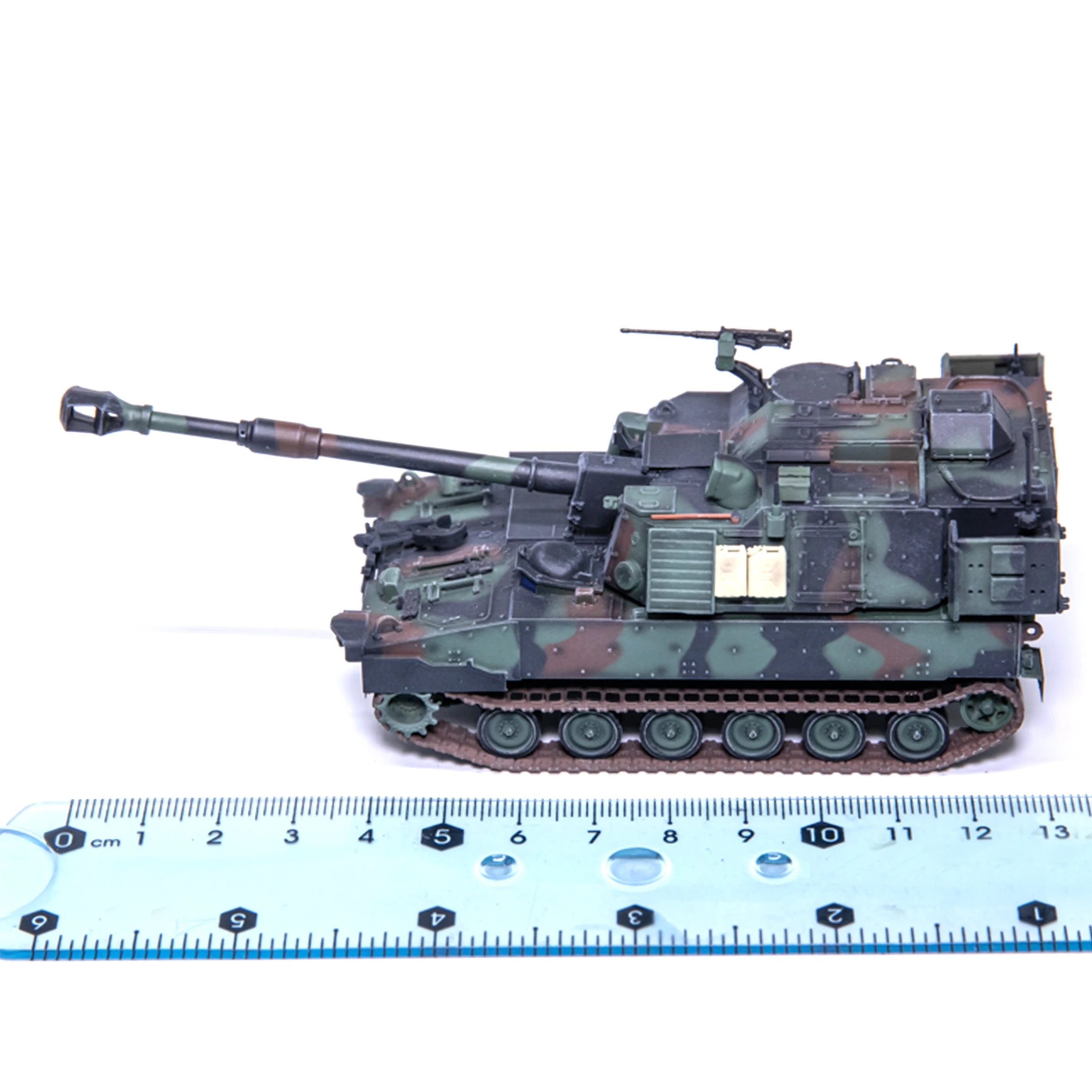 1: 72 T-Model US M109A7 self-propelled gun model 155mm (NATO camouflage) finished model