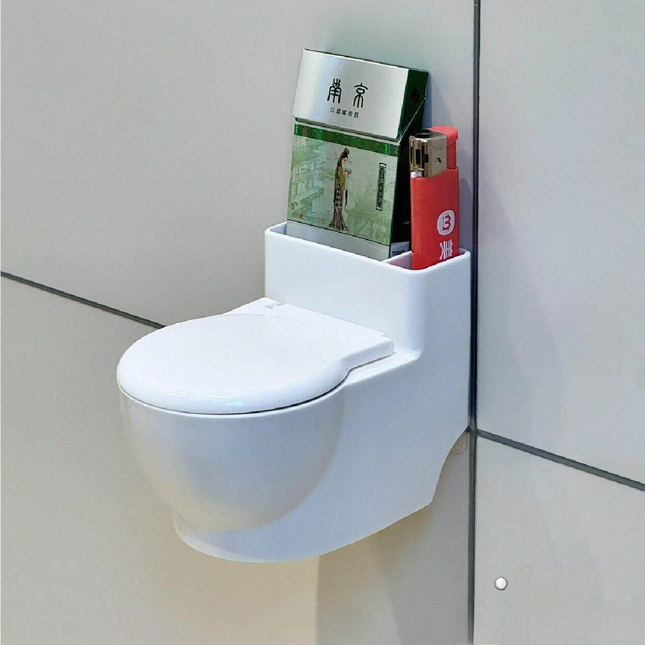 

Настенная унитазная пепельница: прочная, элитная, новая модель 2026 года, с крышкой, роскошная, креативный подарок, модная пепельница для ванной комнаты