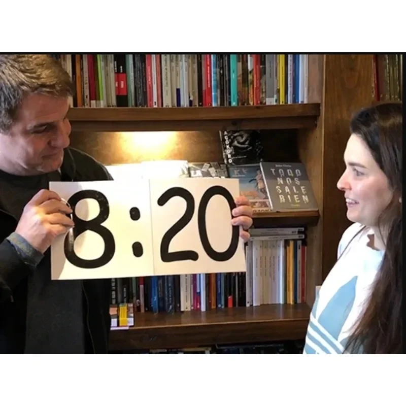 في الوقت المناسب بواسطة خوان بابلو ساعة التنبؤ الخدع السحرية عن قرب أوهام Mentalism الدعائم السحرية الحيل قراءة العقل دعائم ماجيا