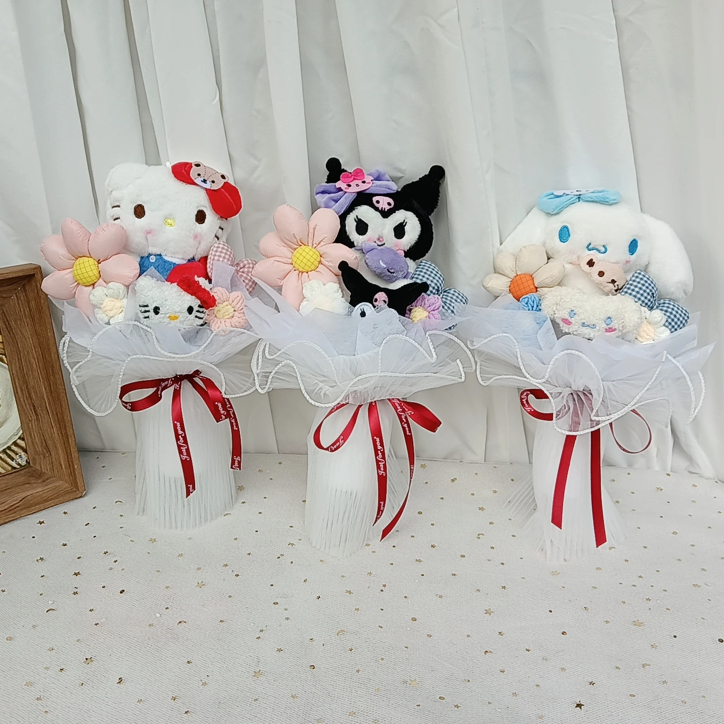 MINISO Christmas Gifts Hello Kitty Kuromi My Melody Cinnamoroll  Plush Toy With Bow Bouquet Anime Valentine's Day Wedding Party