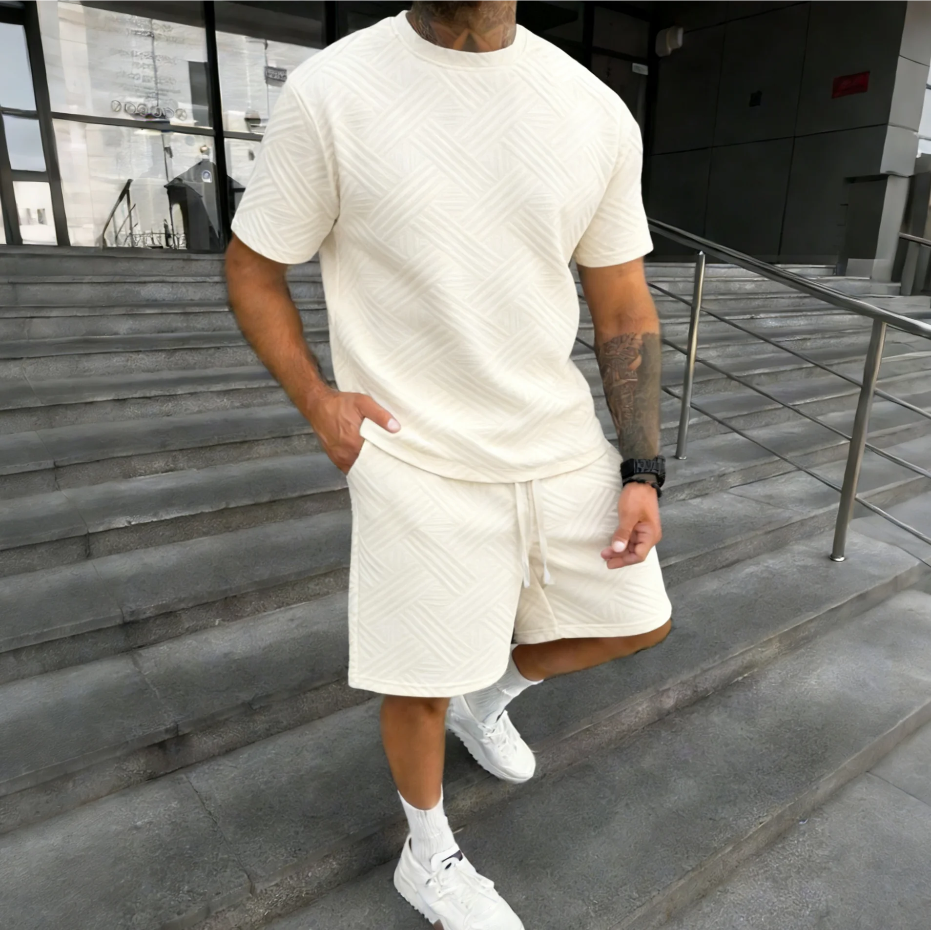 2026 Men's Summer Beige Geometric Textured 2 Piece Set Crew Neck Short Sleeve T-Shirt & Drawstring Shorts Tracksuit