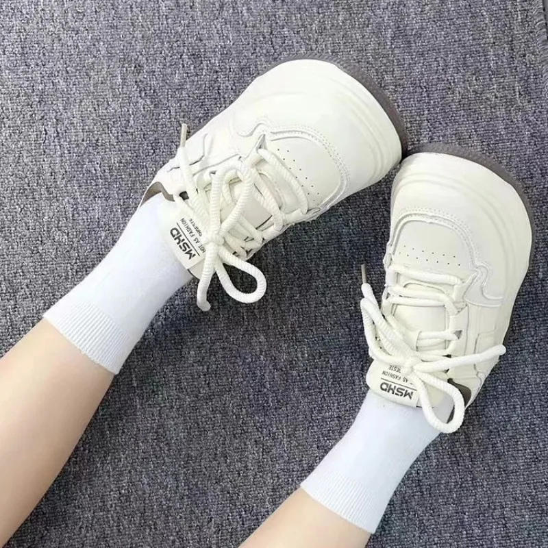 Women's Casual Round Toe Thick Sole Height Increasing Bread Shoe White Sneakers Versatile Korean Style Spring Niche Trending