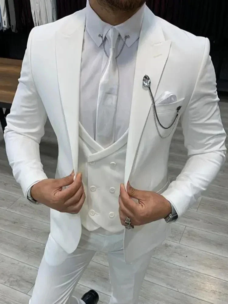 Slim Fit Wedding Suits For Men Italian Style Groom Wear Tuxedo 3 Pcs Business Peak Lapel Blazer (Jacket + Vest + Pants)