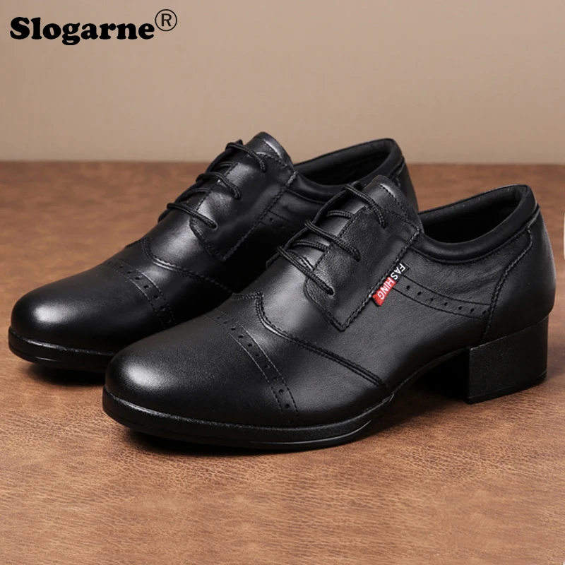 Mężczyźni Skóra bydlęca Nowoczesne buty do tańca Wygodne 4CM Obcasy Męskie Skóra bydlęca Miękkie buty do tańca towarzyskiego Tango Latin Jazz Buty Chłopcy Odzież sceniczna