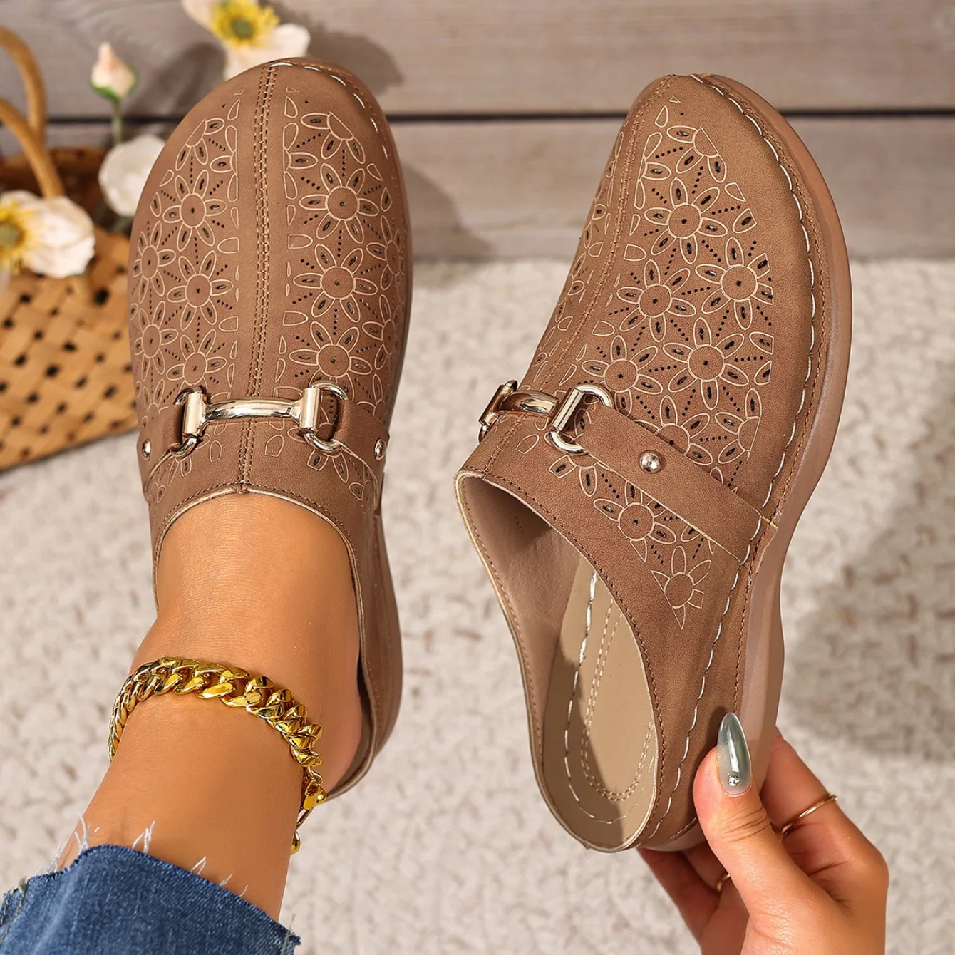 Damen-Halbschuhe: Leichte, modische Outdoor-Watschuhe für Mütter mittleren Alters – Sommer-Sandalen für Frauen – Detail 5